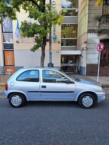 Chevrolet Corsa 1.6 Gl Aa Dh