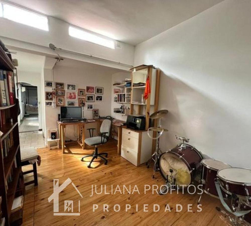 Casa De 4 Ambientes En Quilmes Oeste