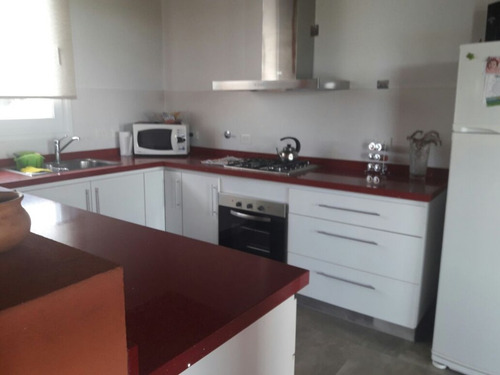 Casa En Venta En Comarcas De Lujan