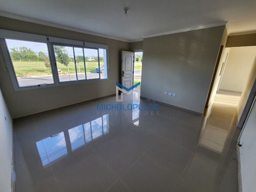 Casa Alquiler 2 Dormitorios A Estrenar Alta Gracia Cochera Reserva Tajamar Villa Juana