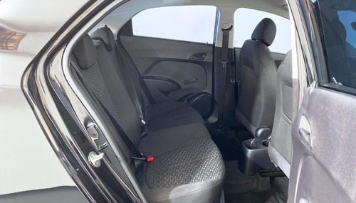 Imagem 12 de 15 de 138927 - Hyundai Hb20 2018 Com Garantia