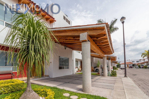 Imagen 2 de 28 de Casa En Venta En Privada Bellavista, Corregidora, Querétaro.