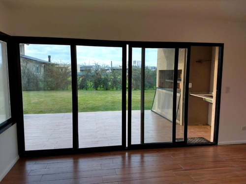 Imagen 4 de 17 de Casa En Venta Islas El Canton