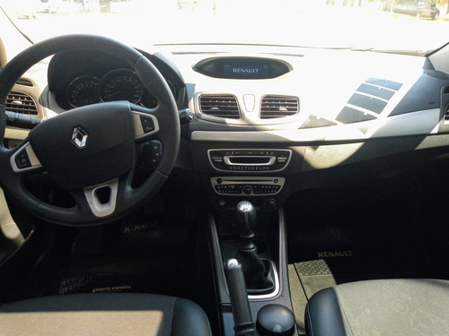 Renault Mégane Iii 2.0 Luxe 2012 Ilarioautos