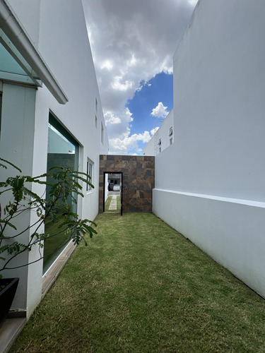 Casa En Venta En Metepec