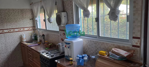 Venta De Casa, Las Toscas, 3 Dormitorios, Living Comedor Con Estufa Leña, Sobre Aveninda Principal.