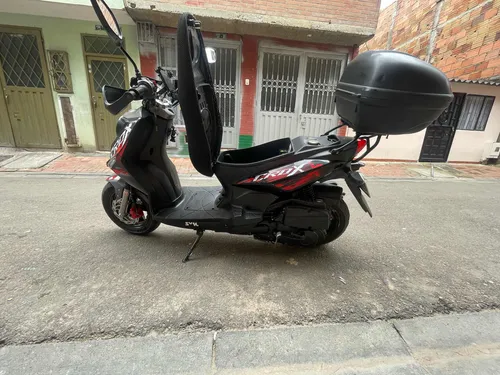 Sym Crox 150 R 2019, Color Negro/rojo, Maletero