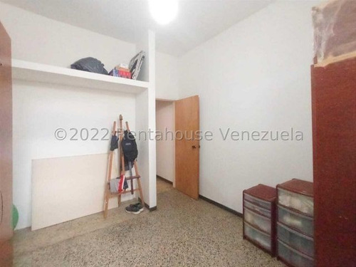 Imagen 9 de 17 de Casa En Venta Urb El Toro, Las Delicias. Maracay 23-10151 Hc