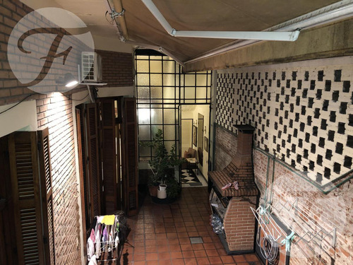 Ph En Excelente Estado Con Cochera, Patio Con Parrilla Y Espectacular Tza De 130 M2