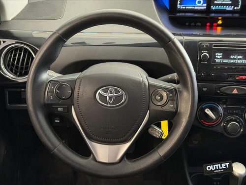 Toyota Etios 1.5 XS SEDAN 16V FLEX 4P AUTOMÁTICO