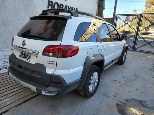 Imagen 7 de 25 de Fiat Palio Weekend Lock 2016