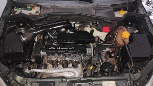 Imagem 6 de 8 de Chevrolet Corsa 2011 1.4 Maxx Econoflex 5p