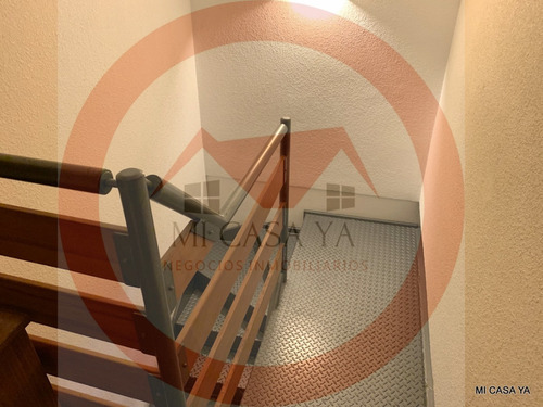 Imagen 14 de 22 de Venta O Permuta Duplex La Blanqueada 2 Dormitorios , Luminoso, Comodo, Piscina, Garage, Parillero, Area Libres, Complejo Cerrado,seguridad.
