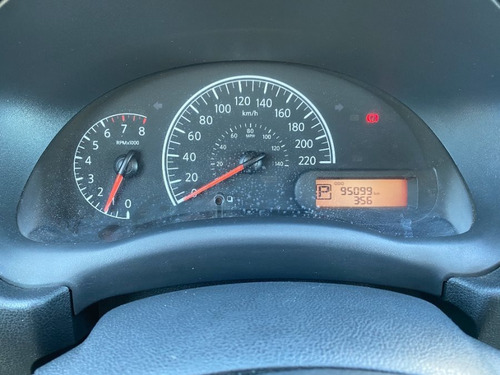 Nissan Versa Sense At 1.6 2017