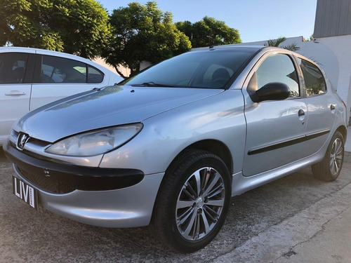 Imagen 8 de 25 de Peugeot 206 1.4 Generation Plus Año 2012 - Liv Motors