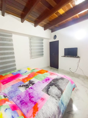 Imagen 8 de 12 de En Alquiler Th Con Terraza Y Balcon En Pueblo Viejo Pto La C