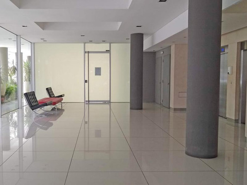Torre Metropolitan: Impecable 3 Ambientes 69m2 C/ Cochera