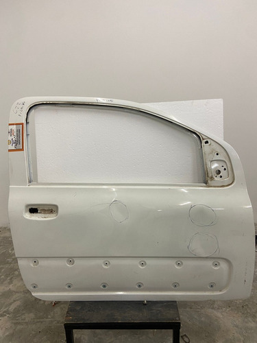 Puerta Derecha Fiat Fiorino Usada Con Detalle