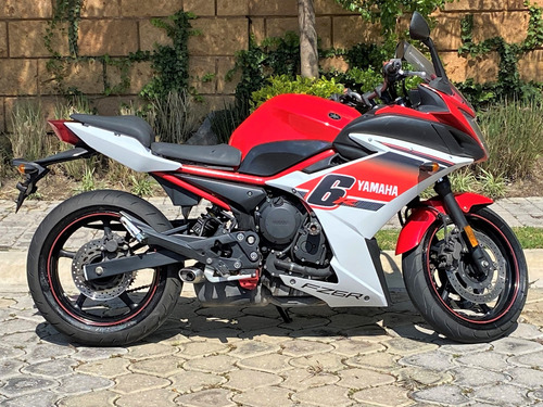 Yamaha Fz6r 2014