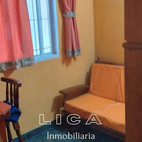 Imagen 15 de 18 de Casa Con Amplio Salón Ubicada En Calle J. Márquez 345 De La Ciudad De San Lorenzo