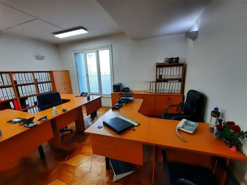 Imagen 2 de 10 de Excelente Oficina-casa Comercial En Venta En Providencia