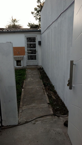 Imagen 3 de 9 de Dos Departamentos Dos Ambientes En Venta La Tablada