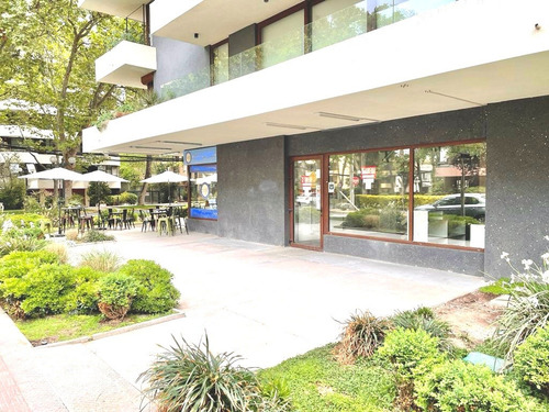 Local Comercial Con Terraza, Rebajado!!