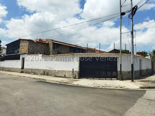 Casa En Venta En La Urbanizacion  San Jacinto  Maracay Rah 24-847 Meglisf