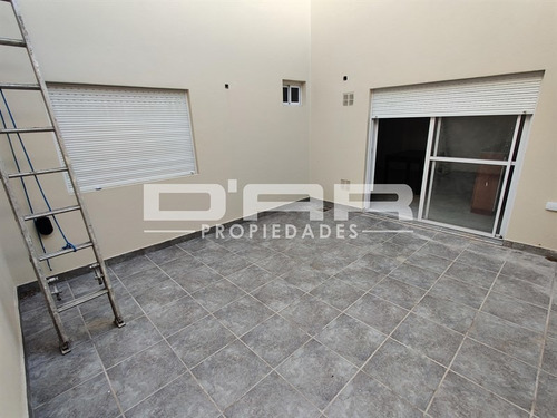 Imagen 6 de 11 de Ph 2 Ambientes Con Patio - Moliere 300