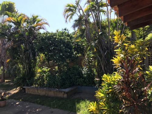 Imagen 12 de 12 de Se Vende Casa 1000m² 11h/8b+/4p Caraballeda - La Guaira