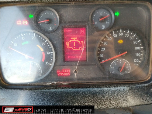 Imagem 8 de 13 de Comil Versatille Ano 2013 Vw 17.230 C/ar 46 Lug Jm Cod.657