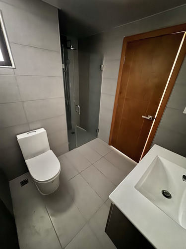 Apartamento Nuevo En Evaristo Morales