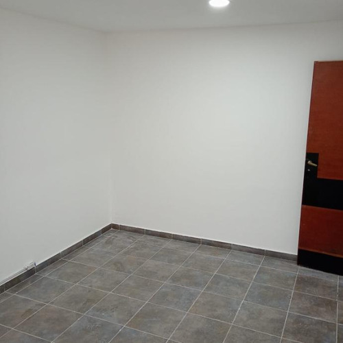 Ph En Alquiler De 4 Ambientes En Alquiler En Quilmes Oeste ..!!!!
