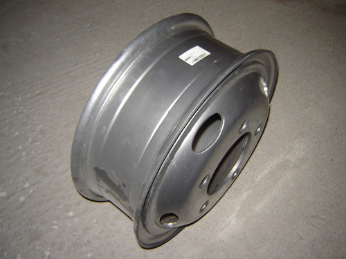 Llanta Chevrolet Nkr 2005/5-90/7-110 (5 Agujeros) (16 )