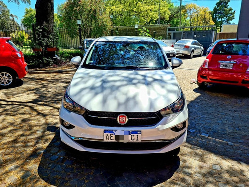 Fiat Cronos 1.8 Manual Premium Usado Nuevo 2020 Pocos Km A