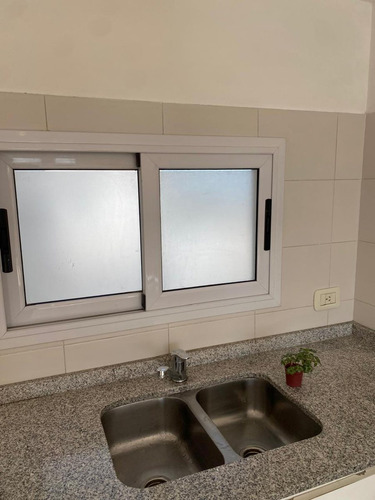 Se Alquila Monoambiente En Castelar Sur