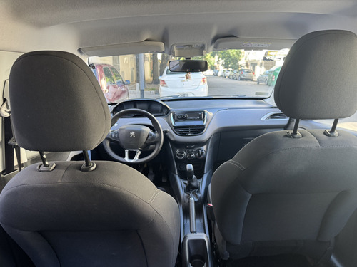 Peugeot 208 1.5 Active