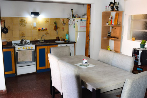 Casa 3 Amb C/garaje - Ap. Credito - Jorge Newbery