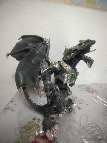 Figura De Acción Mega Block Dragon Metal (Usado)