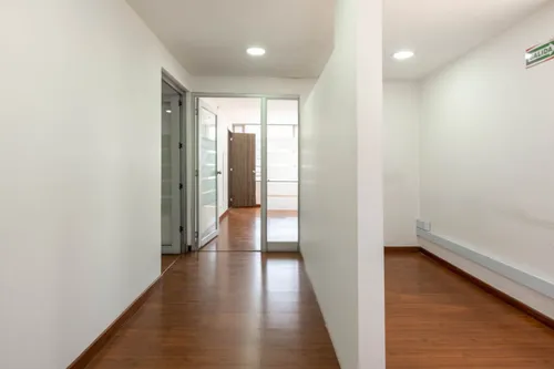 Oficina En Arriendo En Chico Norte Ii Sector. Cod A16706