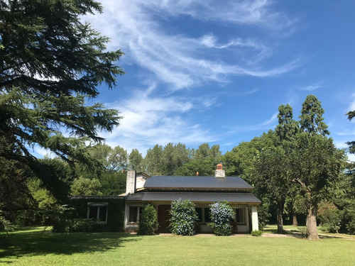 Alquiler Quinta De Verano, Una Hectarea, Pileta, 300 Mts Cub