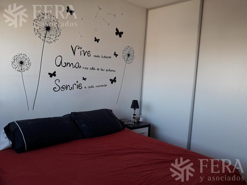 Imagen 10 de 15 de Venta De Amplio Departamento 3 Ambientes En Quilmes (25952)