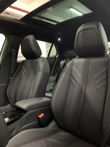 Peugeot 2008 1.0T Gt