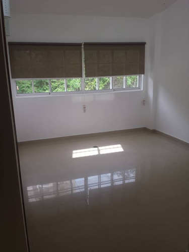 Imagen 14 de 20 de Town House En Venta Con Planta Eléctrica En El Trigal Norte, Residencias Monte Plata.