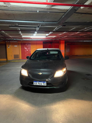Imagen 4 de 6 de Chevrolet Onix 2017 1.4 Joy Ls + 98cv