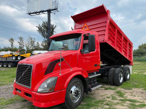 Imagen 2 de 15 de Camion De Volteo De 14 Mts Cabina Volvo Generación 3