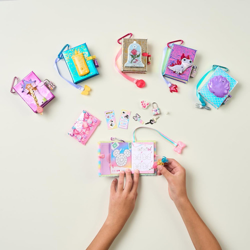Real Littles Disney Collectible Micro Journal Con Compartime
