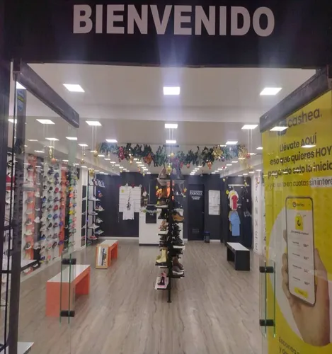 Traspaso Local Comercial En El Centro Comercial La Cascada Ggcd
