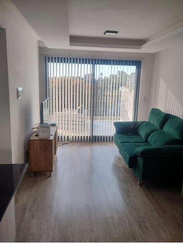 En Venta En El Palomar Centro Departamento Amueblado En 7mo Piso Al Contrafrente De 3 Ambientes De 65m2 Mas Amplio Balcon Terraza Con Espacio Cochera  F: 8779