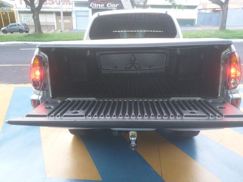 Imagem 11 de 12 de Mitsubishi L200 2009 3.2 Triton Hpe Cab. Dupla 4x4 Aut. 4p